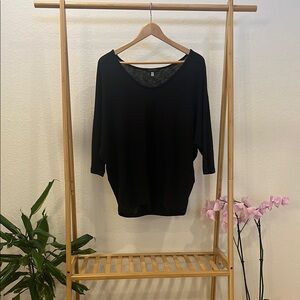 Laila Jayde Black Relaxed 3/4 Sleeve Blouse